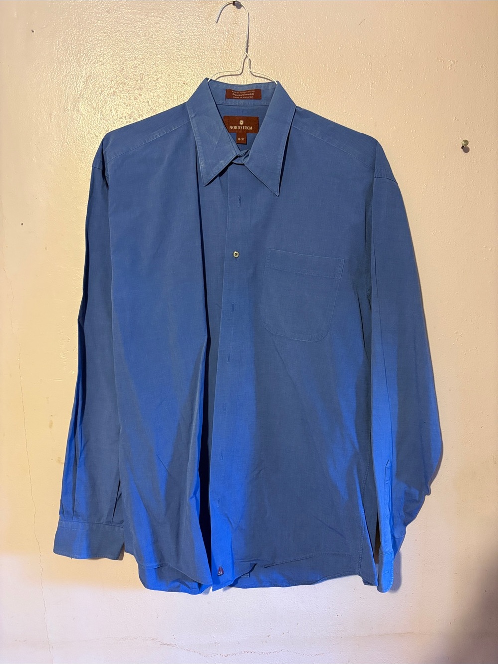 Nordstrom Men’s Blue Long-Sleeve Button Shirt